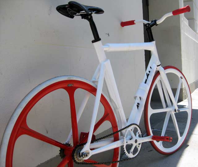 fixed gear bike with brakes