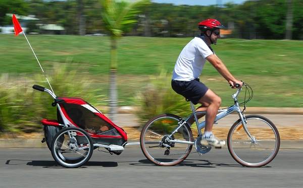 cycle with baby carrier